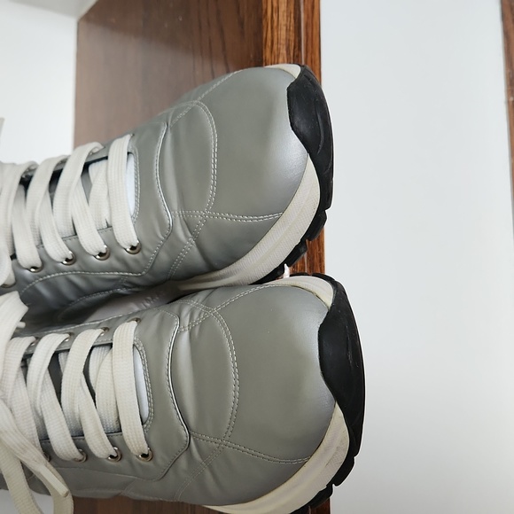 Prada Metallic Silver Quilted Nylon sneakers womens size 38.5 ( USA size 8.5) - Picture 6 of 14